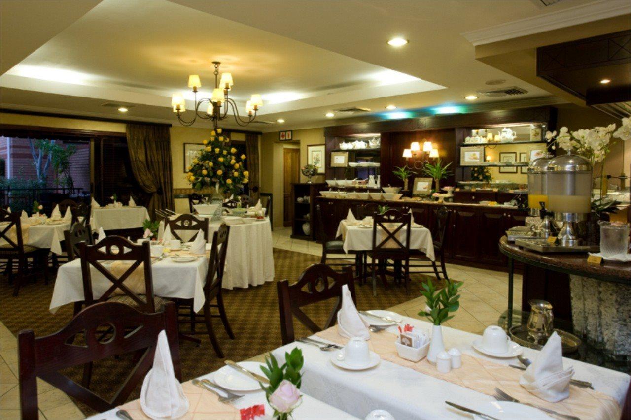 Courtyard Hotel Rosebank Johannesburg Bagian luar foto