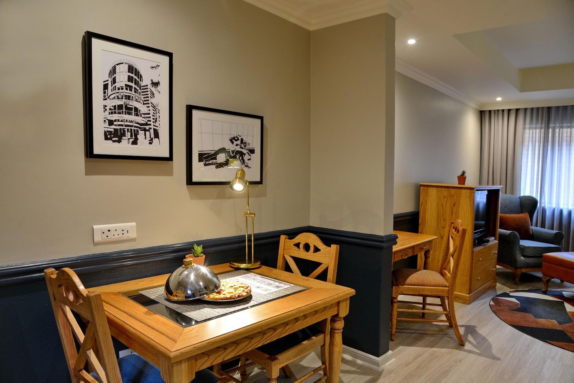 Courtyard Hotel Rosebank Johannesburg Bagian luar foto