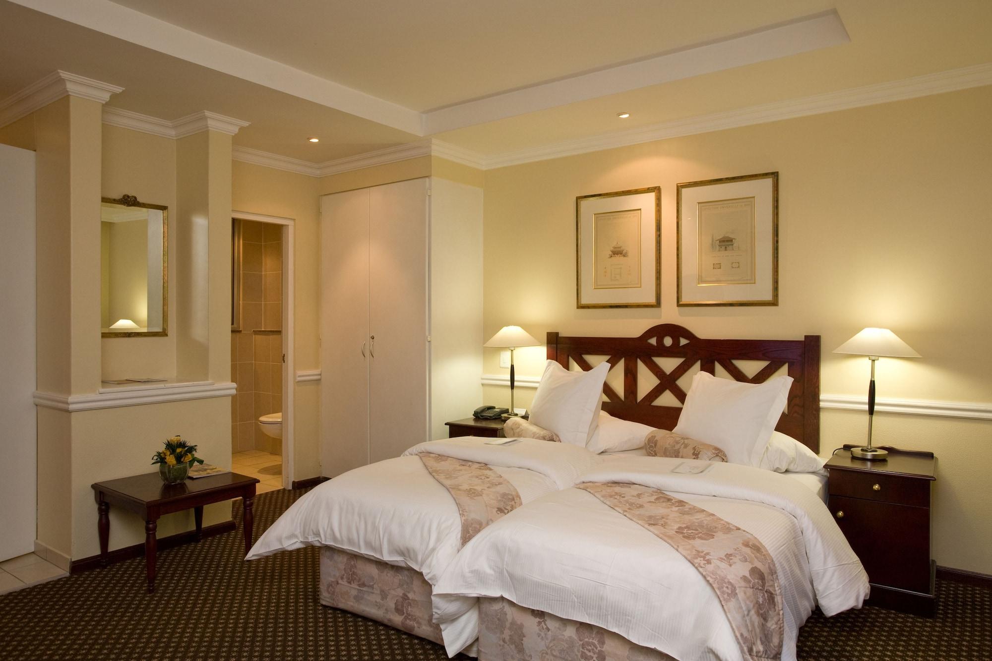 Courtyard Hotel Rosebank Johannesburg Bagian luar foto