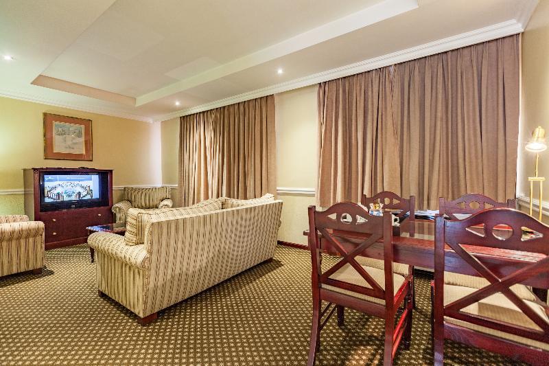 Courtyard Hotel Rosebank Johannesburg Bagian luar foto
