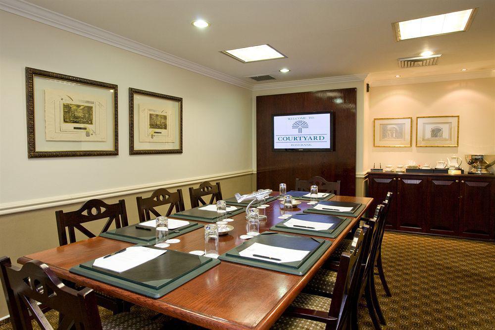 Courtyard Hotel Rosebank Johannesburg Bagian luar foto